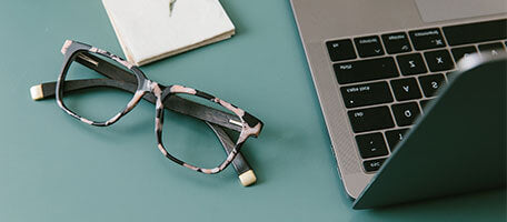 How to Test Blue Light Glasses