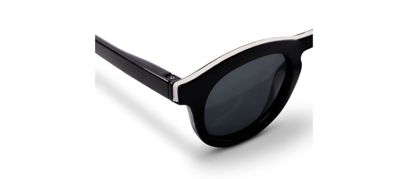 Peepers Beverly Shores
Black Bifocal STRENGTH +2.00 Peepers Beverly Shores Bifocal Sun - Black– ShopBody.com main image 2